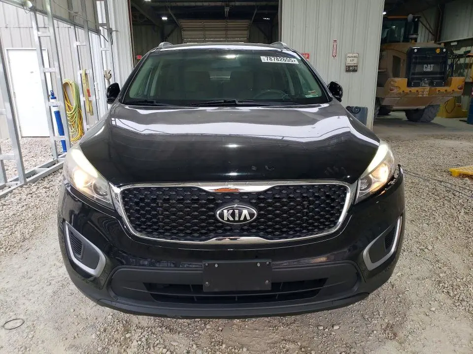 2017 KIA SORENTO LX V6  