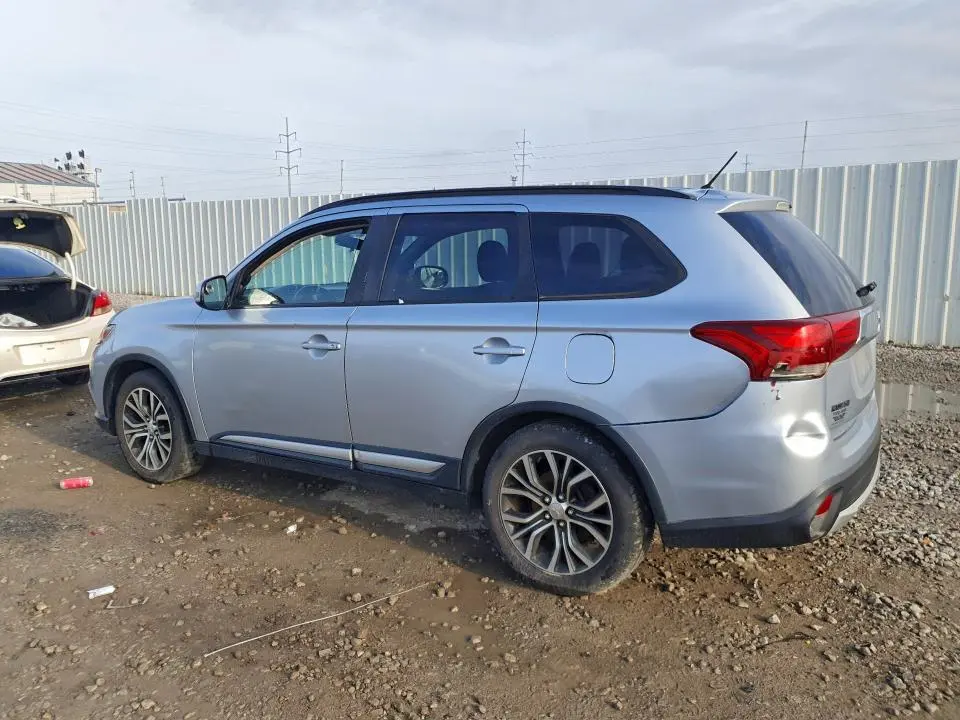 2016 MITSUBISHI OUTLANDER SE  