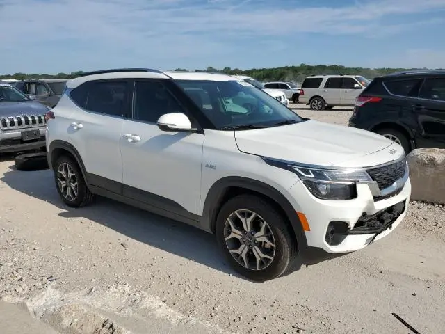 2023 KIA SELTOS EX  
