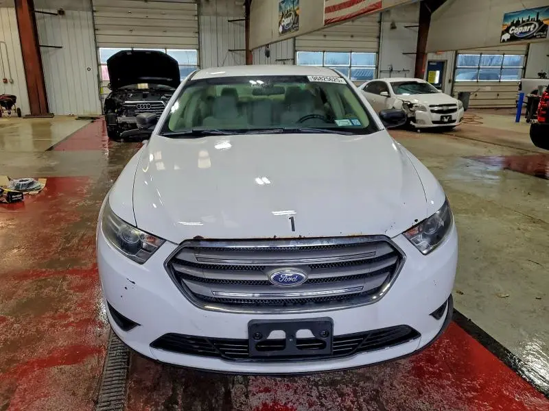 2015 FORD TAURUS SE  