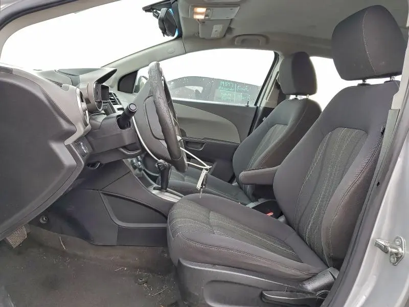 2016 CHEVROLET SONIC LT  