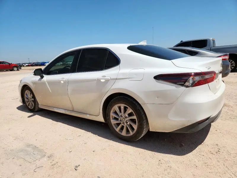 2021 TOYOTA CAMRY LE  