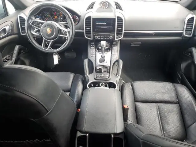 2017 PORSCHE CAYENNE   