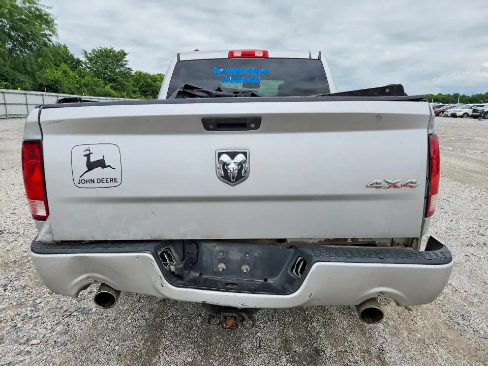 2015 RAM 1500 ST  