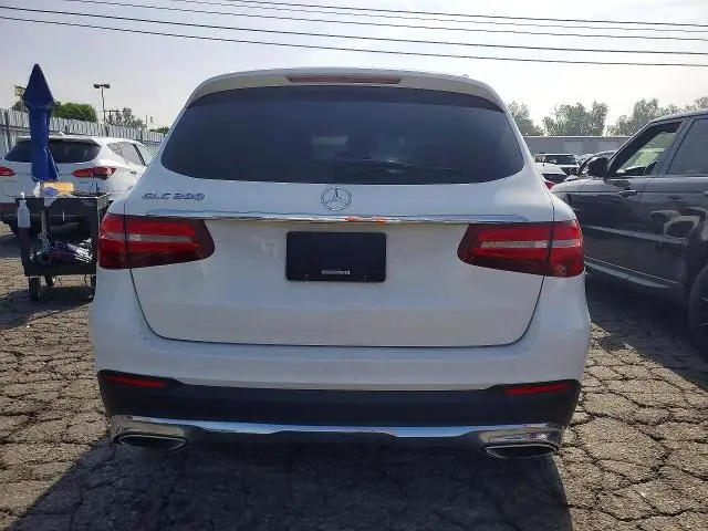 2019 MERCEDES-BENZ GLC 300  