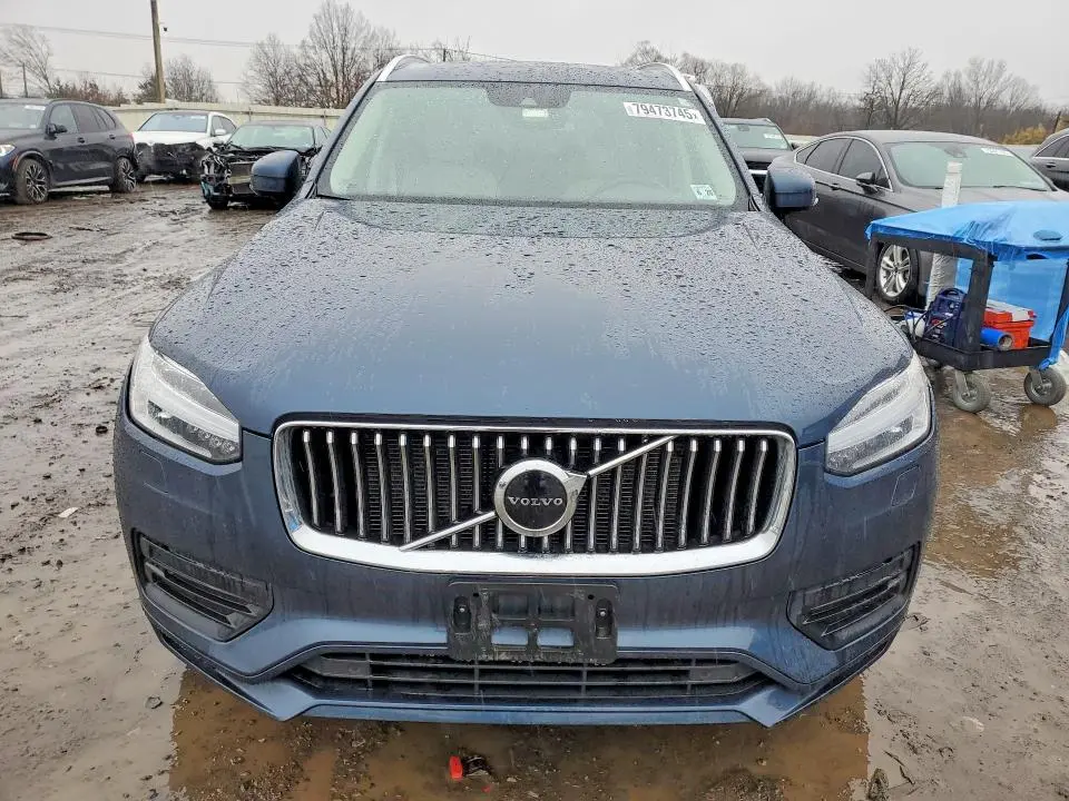 2021 VOLVO XC90 T6 MOMENTUM  