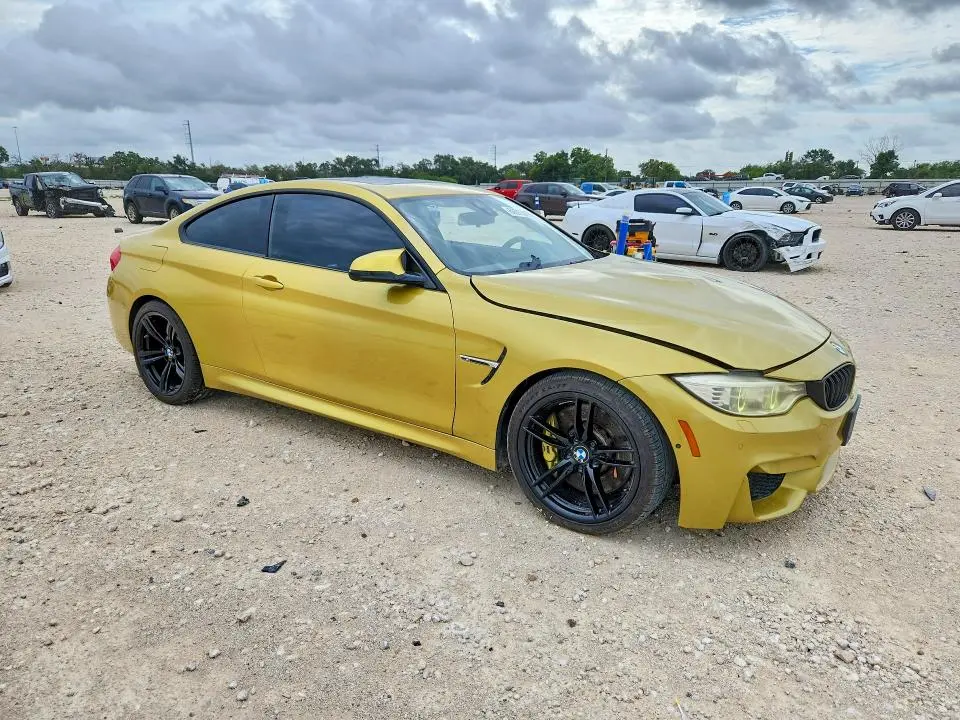 2015 BMW M4   