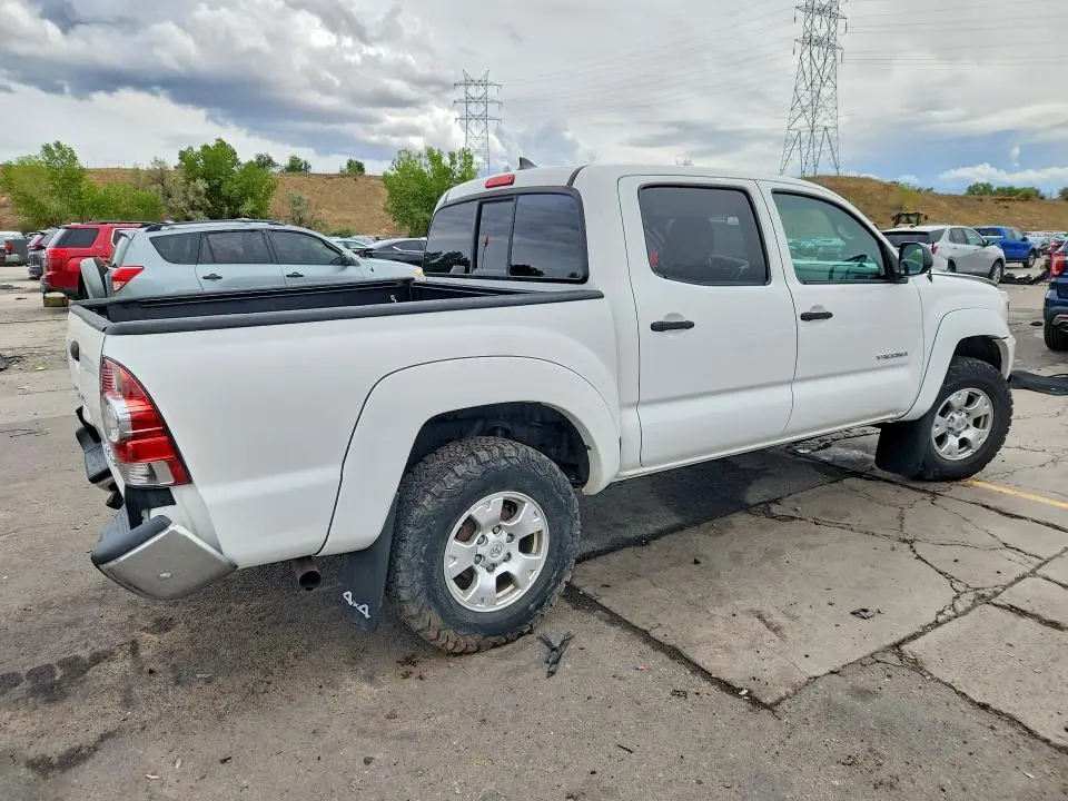 2014 TOYOTA TACOMA V6  
