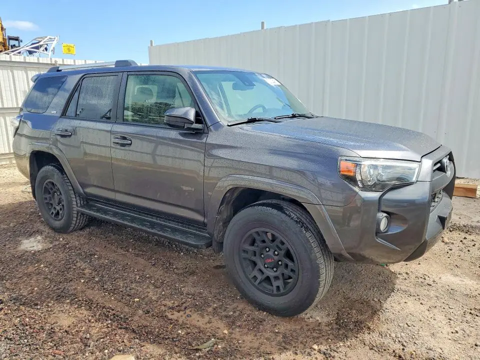 2020 TOYOTA 4RUNNER   