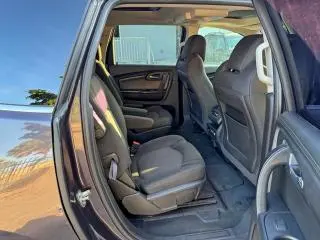 2016 CHEVROLET TRAVERSE LT  