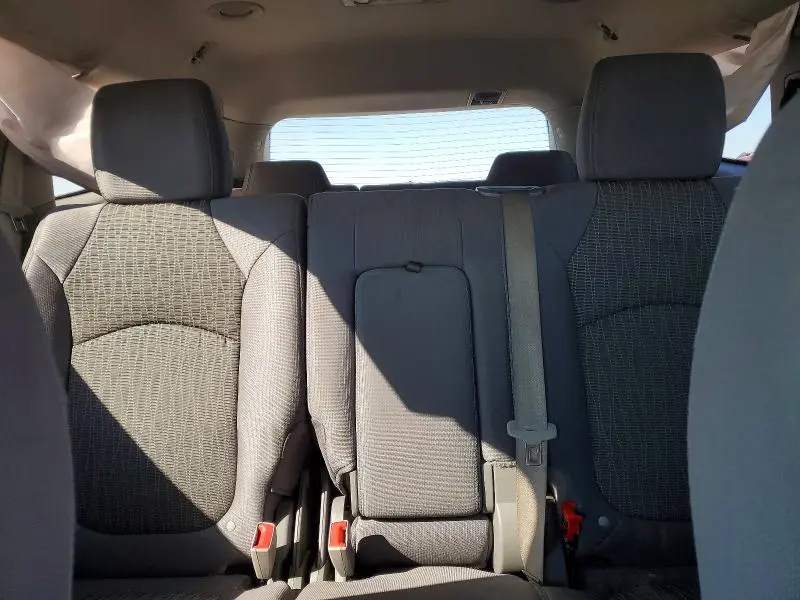 2015 CHEVROLET TRAVERSE LS  