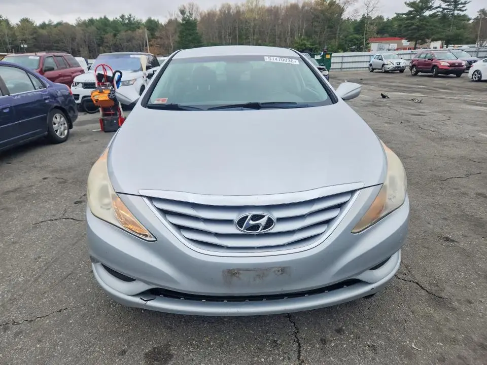 2012 HYUNDAI SONATA GLS  