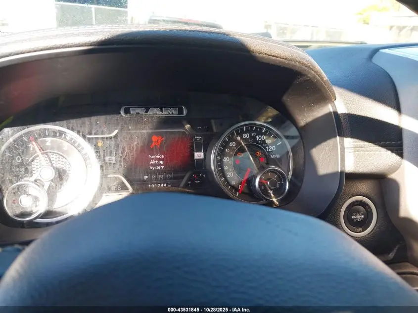 2020 RAM 1500 LARAMIE  4X4 5'7 BOX