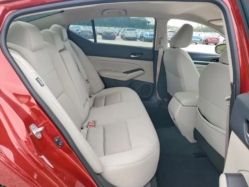 2022 NISSAN ALTIMA SV  