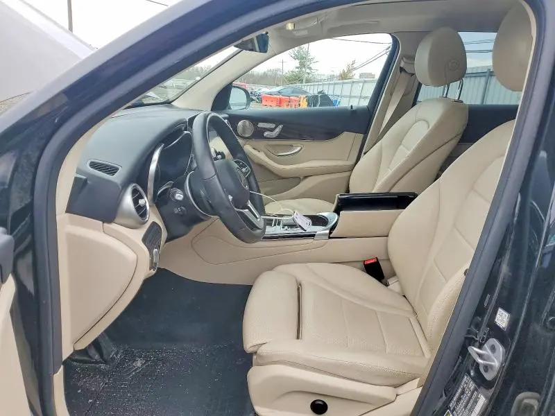 2021 MERCEDES-BENZ GLC 300 4MATIC  