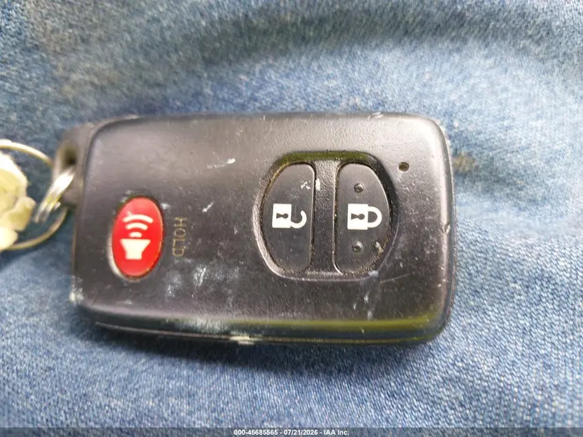 2013 TOYOTA PRIUS THREE