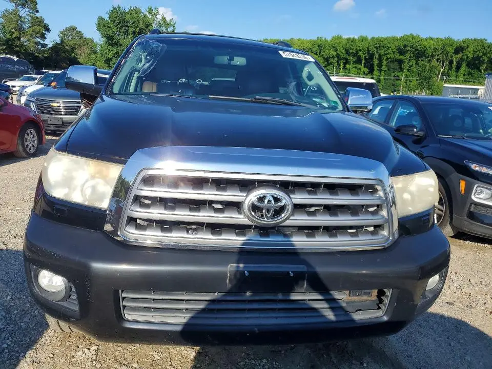 2011 TOYOTA SEQUOIA PLATINUM  