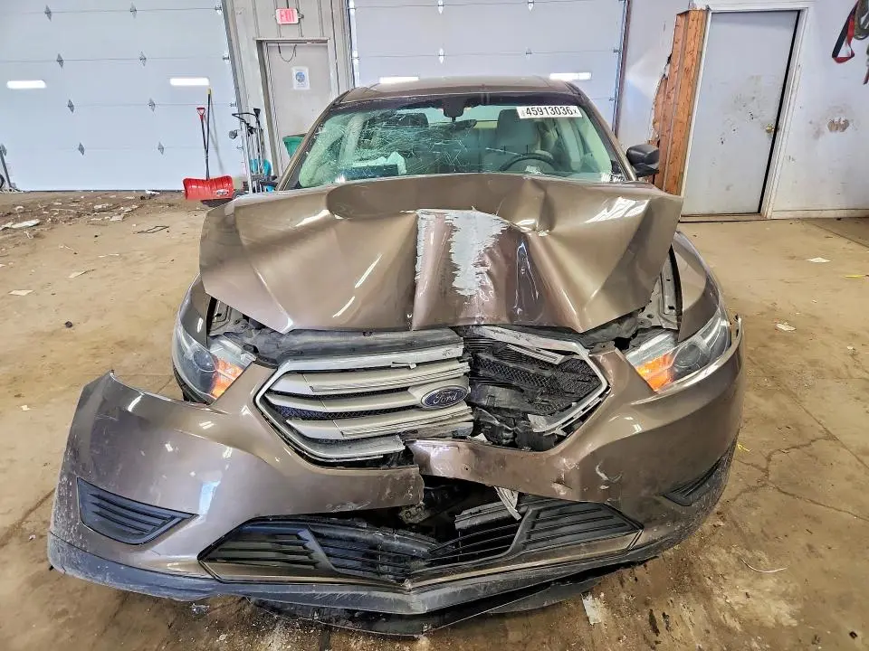 2016 FORD TAURUS SE  