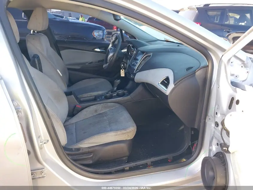 2019 CHEVROLET CRUZE LS