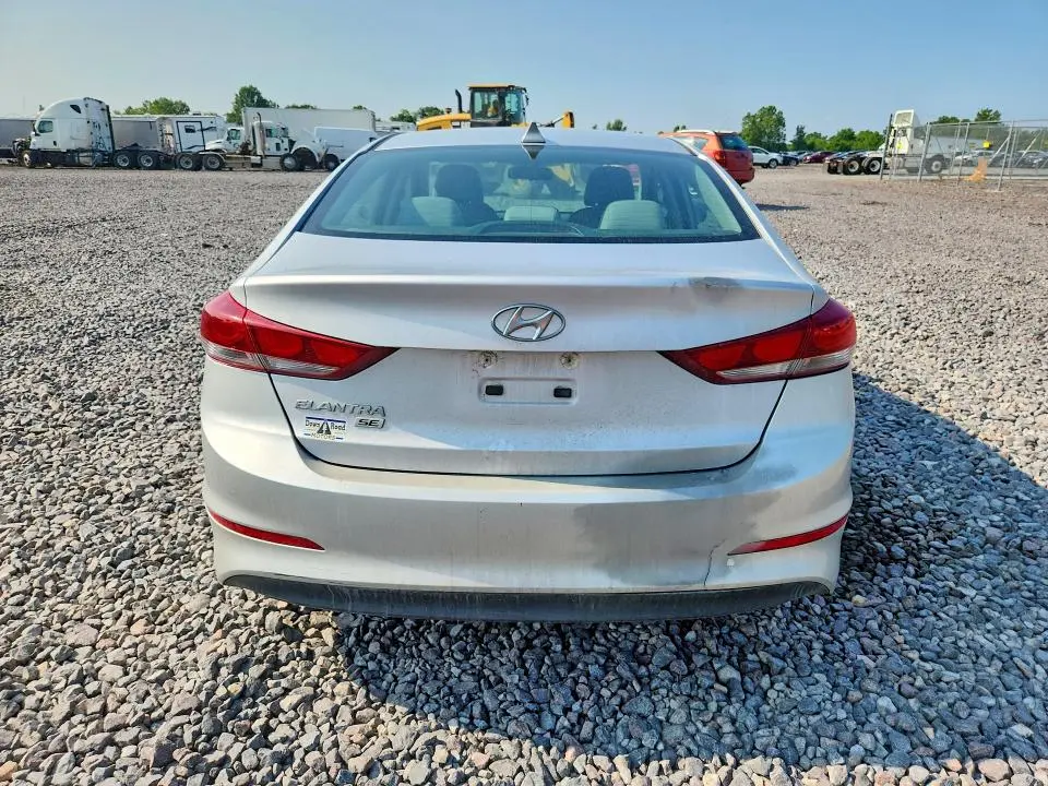 2017 HYUNDAI ELANTRA SE  