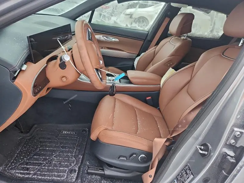 2026 GENESIS GV70 BASE  