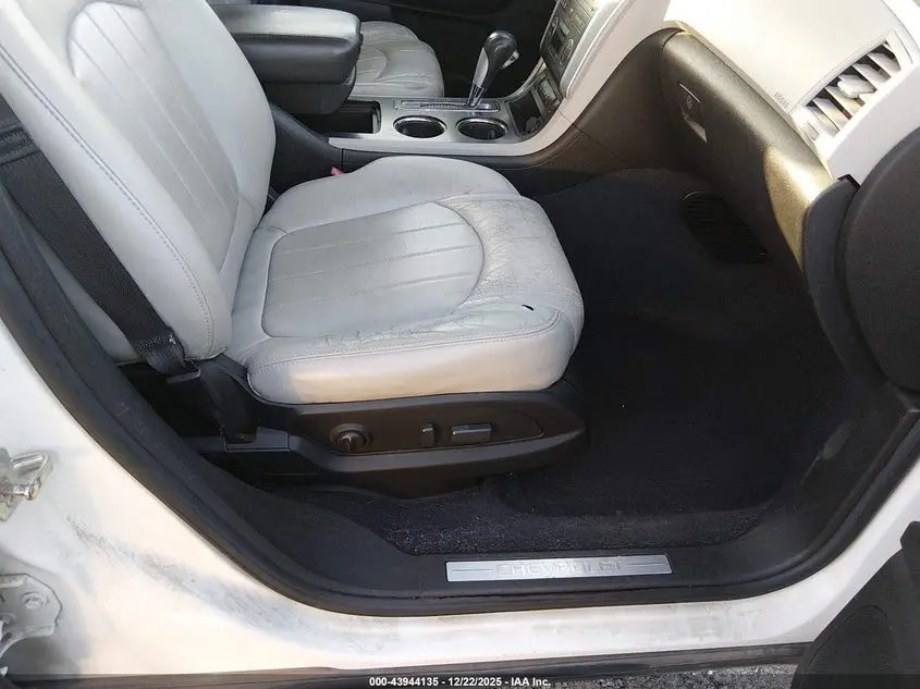 2011 CHEVROLET TRAVERSE LTZ