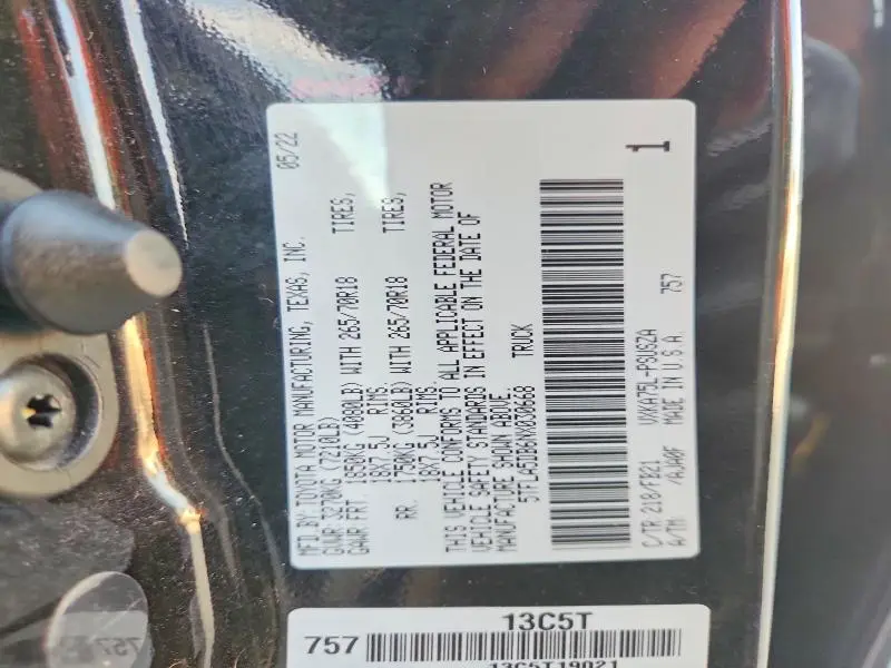 2022 TOYOTA TUNDRA SR5  