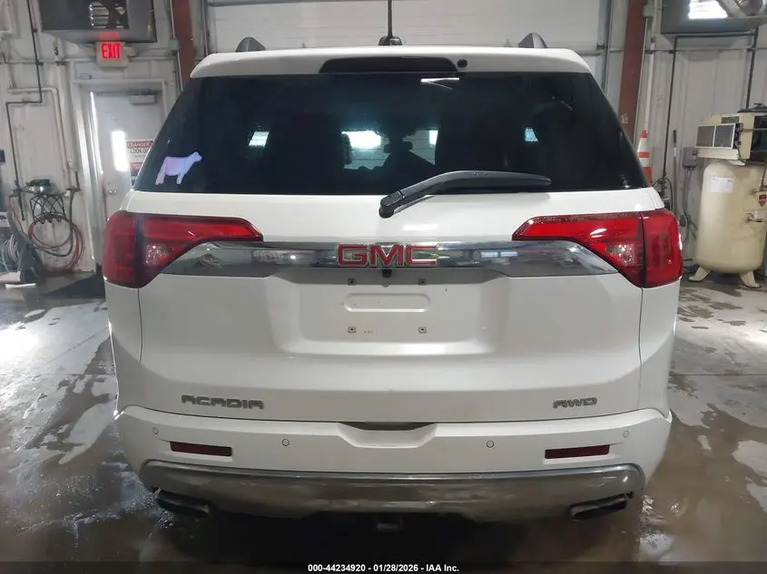 2019 GMC ACADIA DENALI