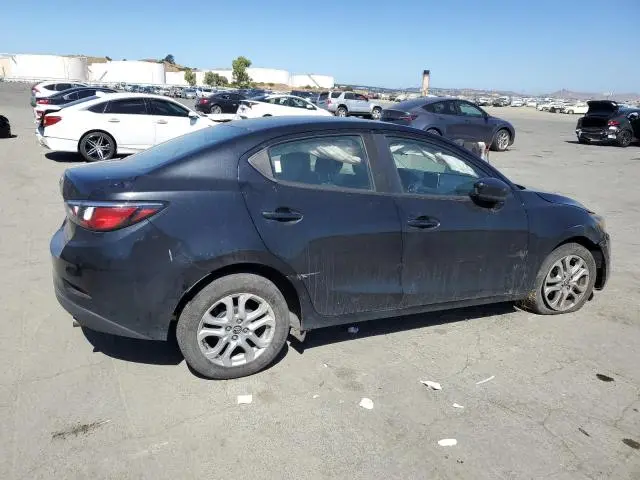 2017 TOYOTA YARIS IA   