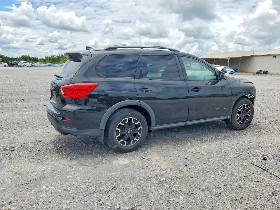 2020 NISSAN PATHFINDER SV  