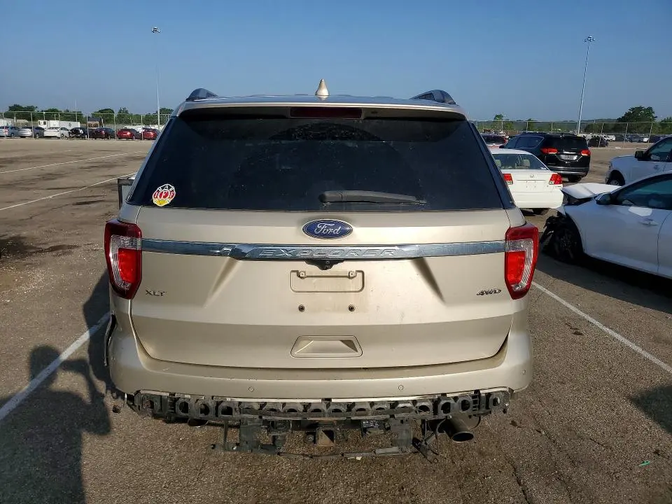 2017 FORD EXPLORER XLT  