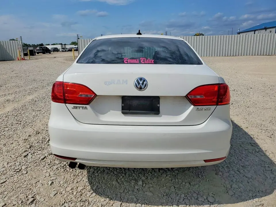 2012 VOLKSWAGEN JETTA SE  
