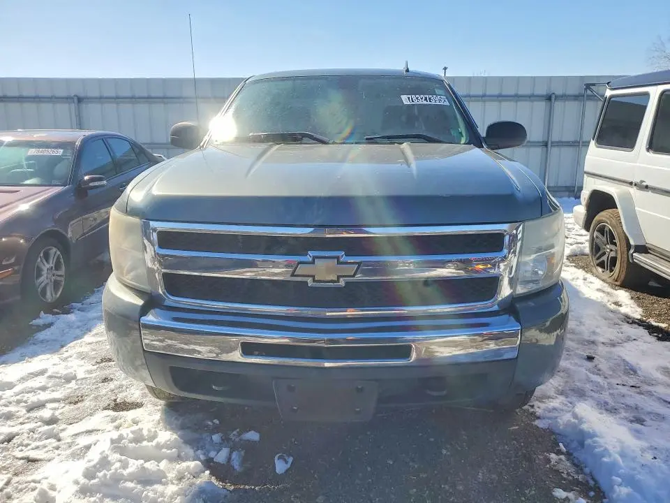 2011 CHEVROLET SILVERADO K1500 LS  