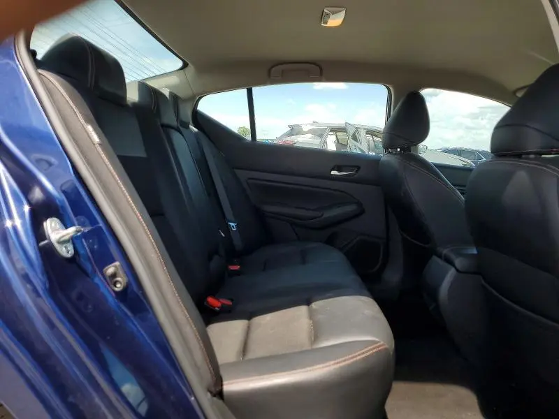 2021 NISSAN ALTIMA SV  