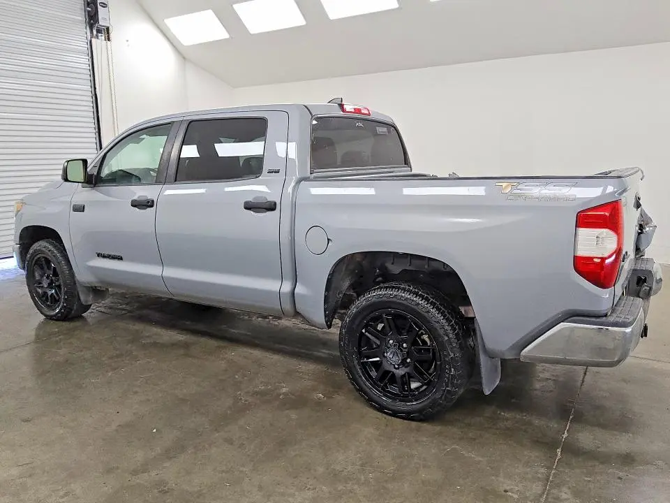 2020 TOYOTA TUNDRA SR5  