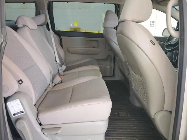 2016 KIA SEDONA LX  