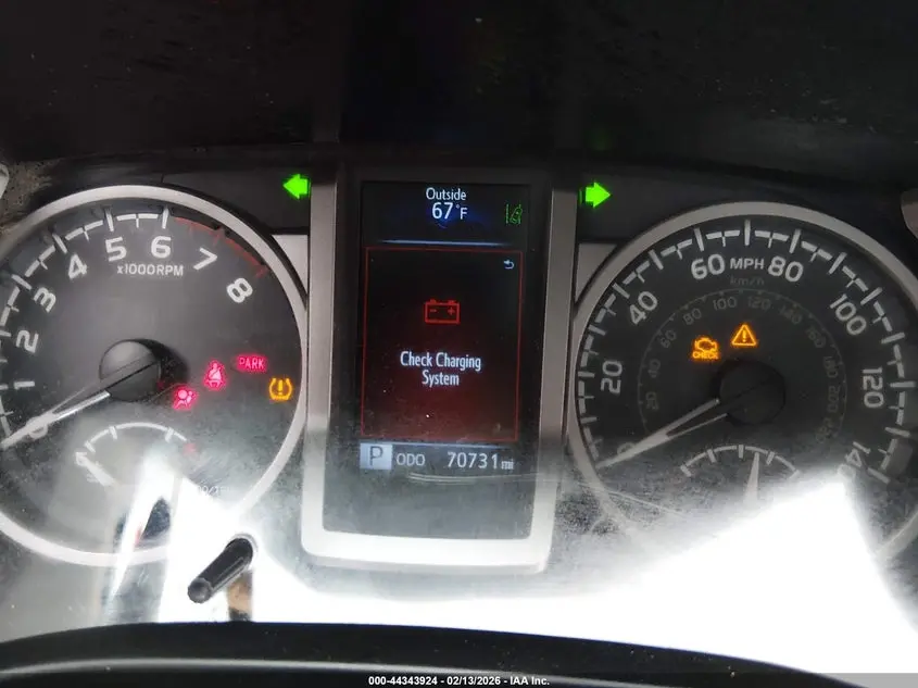 2019 TOYOTA TACOMA SR5 V6