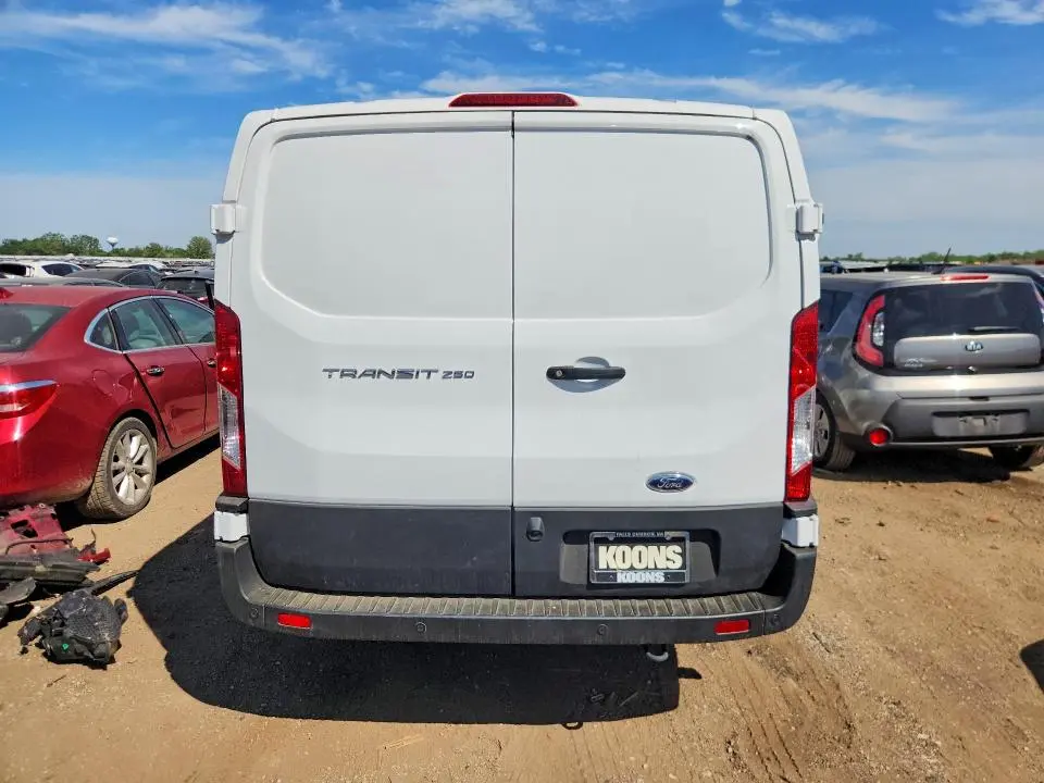 2025 FORD TRANSIT T-250  