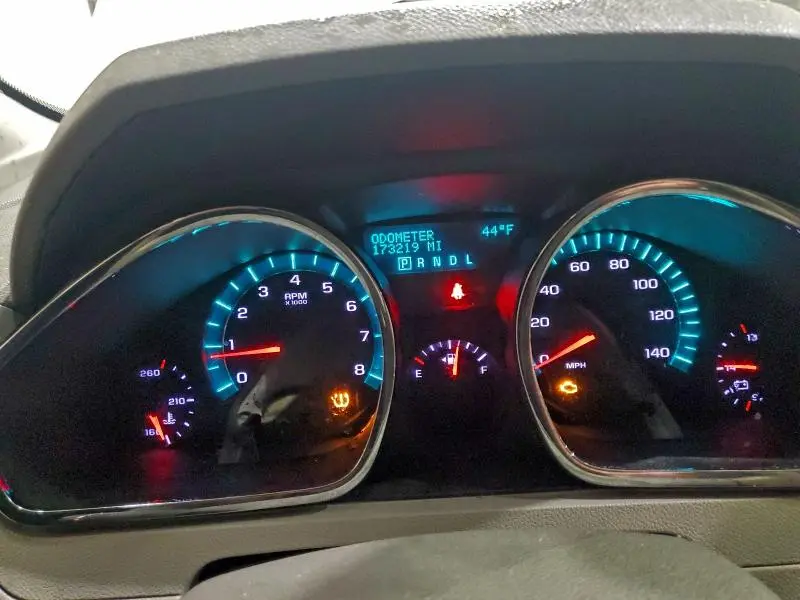 2010 CHEVROLET TRAVERSE LS  