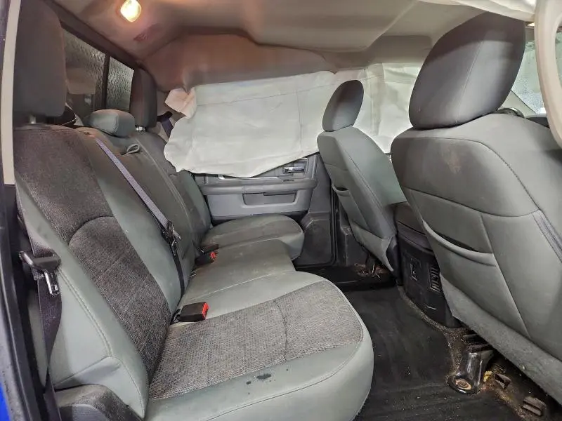 2015 RAM 1500 SLT  