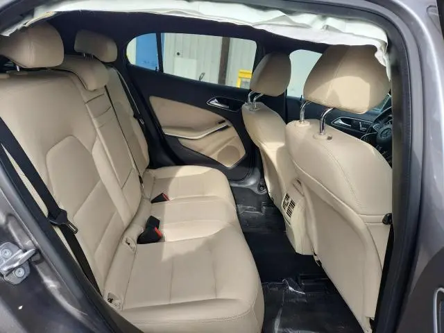 2020 MERCEDES-BENZ GLA 250  