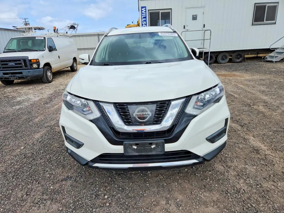 2017 NISSAN ROGUE SV  