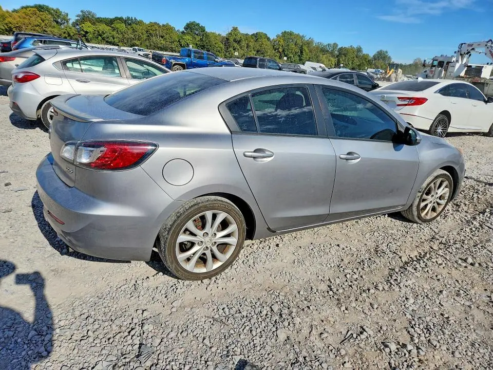 2011 MAZDA 3 S  