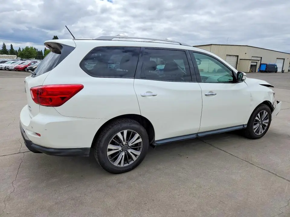 2018 NISSAN PATHFINDER SV  
