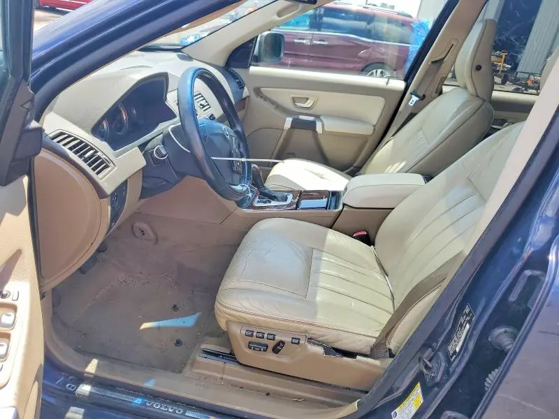 2013 VOLVO XC90 3.2  