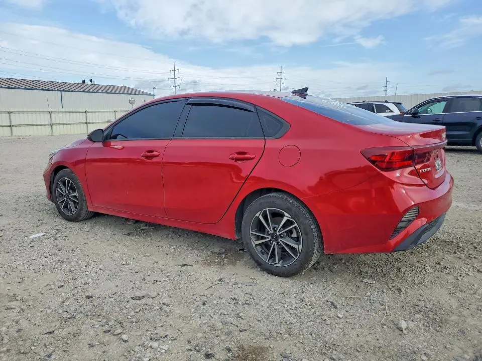 2022 KIA FORTE LXS  