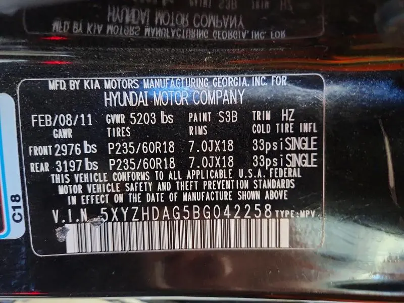 2011 HYUNDAI SANTA FE SE  