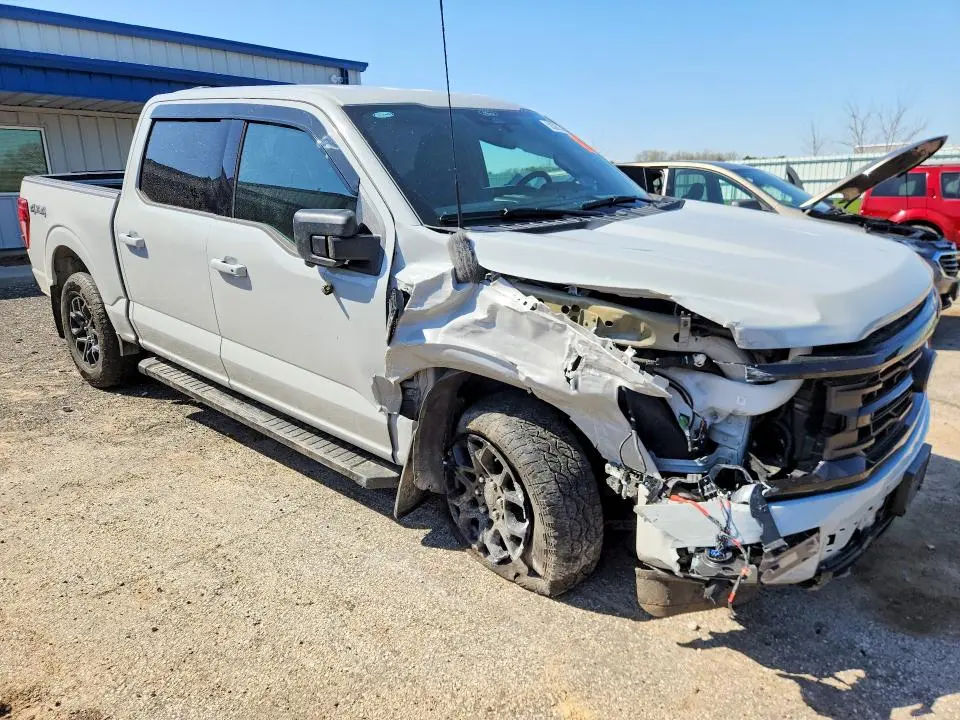 2024 FORD F150 XLT  