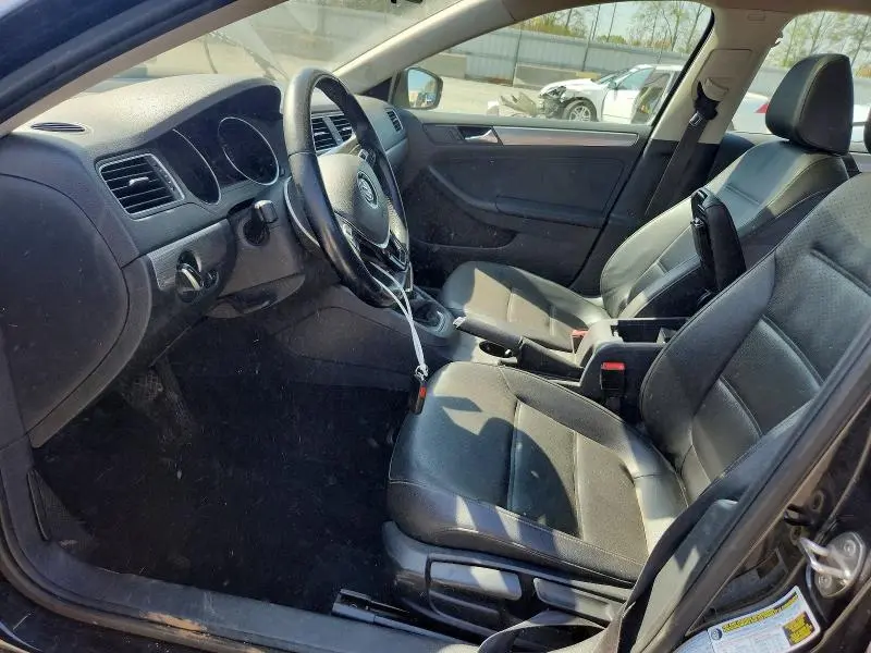 2015 VOLKSWAGEN JETTA SE  