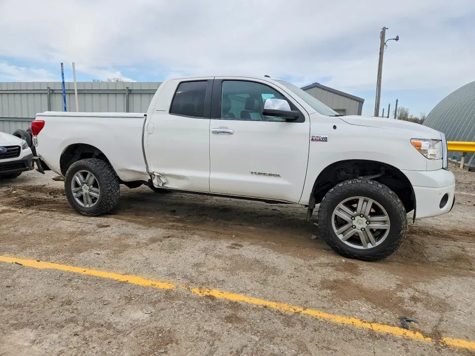 2013 TOYOTA TUNDRA LIMITED  